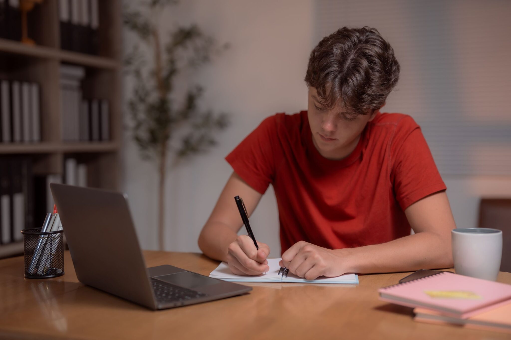 Is Level 2 equal to GCSE grade 4?